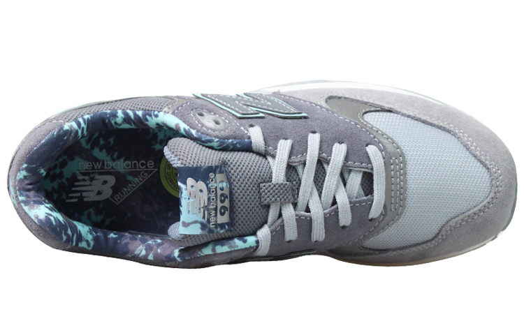 Lookbook New Balance 999系列 灰色 女款
