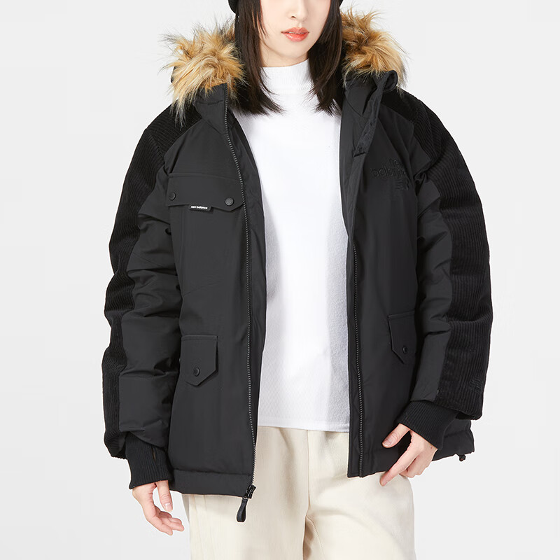Shop (W) ニューバランス ブラック コーデュロイパネル フード付きファートリムダウンジャケット. AWJ24306-BK