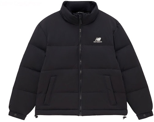 (W) 뉴발란스 블랙 로고 패딩 자켓 스탠드 칼라와 지퍼. AWJ24317-BK Buy (W) 뉴발란스 블랙 로고 패딩 자켓 스탠드 칼라와 지퍼. AWJ24317-BK