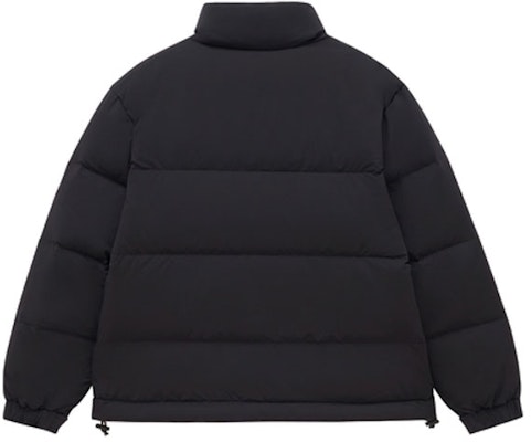 (W) 뉴발란스 블랙 로고 패딩 자켓 스탠드 칼라와 지퍼. AWJ24317-BK Lookbook (W) 뉴발란스 블랙 로고 패딩 자켓 스탠드 칼라와 지퍼. AWJ24317-BK