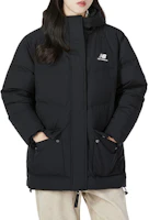 Lookbook (W) New Balance 黑色羽絨外套對比標誌印花款式. AWJ23333-BK