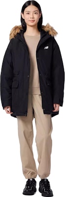 (W) Chaqueta acolchada con capucha negra de manga larga New Balance. AWJ33325-BK Shop (W) Chaqueta acolchada con capucha negra de manga larga New Balance. AWJ33325-BK