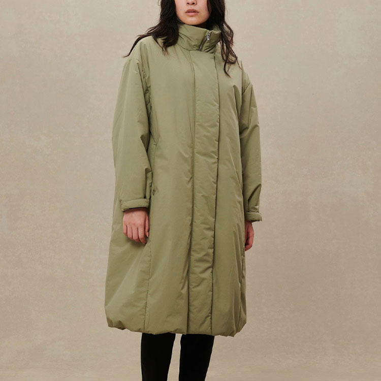 Lookbook (W) New Balance 綠色長袖全拉鍊外套 AWJ25004-TCO