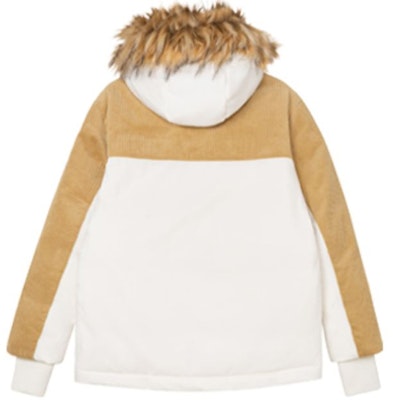 (W) New Balance 白色拼布燈芯絨毛領連帽羽絨外套 AWJ24306-CIC Lookbook (W) New Balance 白色拼布燈芯絨毛領連帽羽絨外套 AWJ24306-CIC