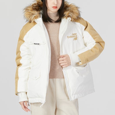 (W) New Balance 白色拼布燈芯絨毛領連帽羽絨外套 AWJ24306-CIC Shop (W) New Balance 白色拼布燈芯絨毛領連帽羽絨外套 AWJ24306-CIC
