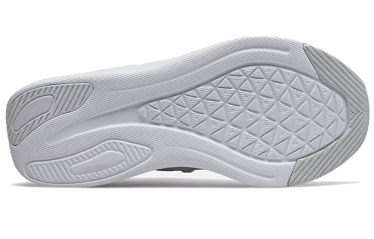 Shop New Balance Beaya 套穿休閒鞋 白色 女款