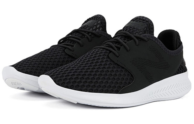 Lookbook (W) New Balance Zwart WCOASL3D