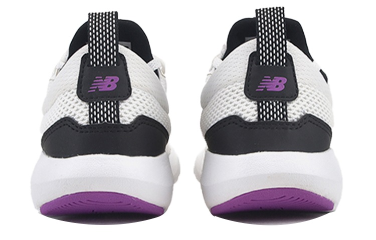 Shop New Balance NB Coast 耐磨透氣 低幫 跑步鞋 女款 黑白色