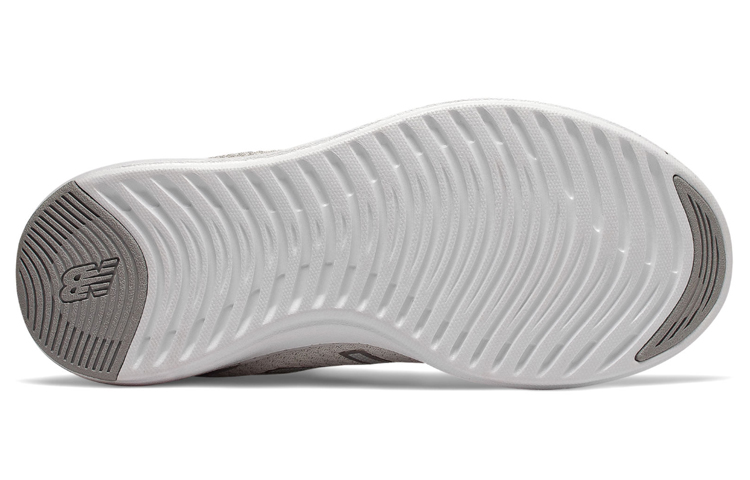 Shop New Balance Coast Ultra B寬 女款 米色