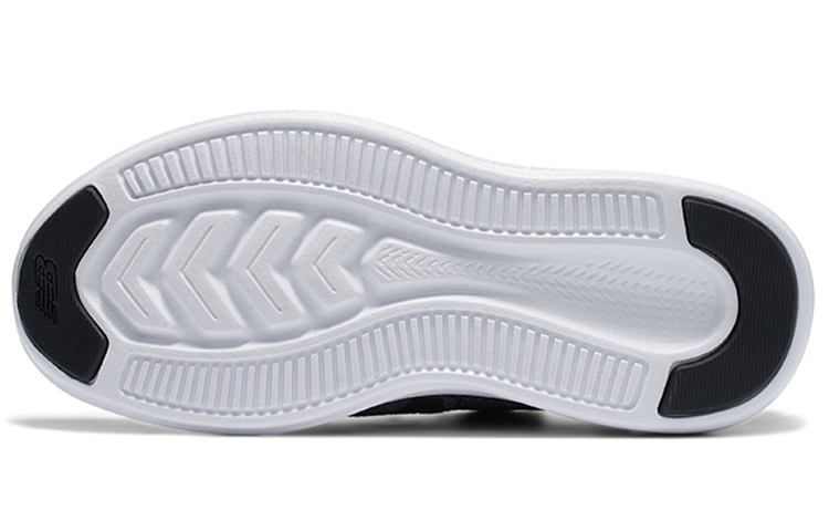 Shop (W) New Balance Coast v4 Abu-Abu 'Gray White' WCSTLRA4