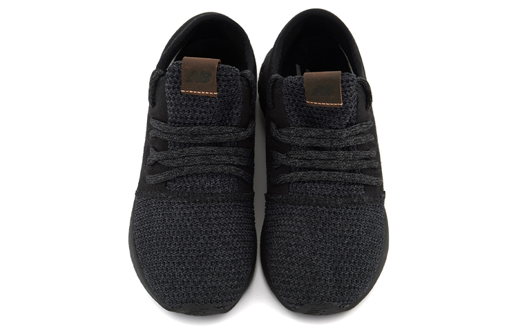 Shop New Balance Cruz v2 芝麻色 女款