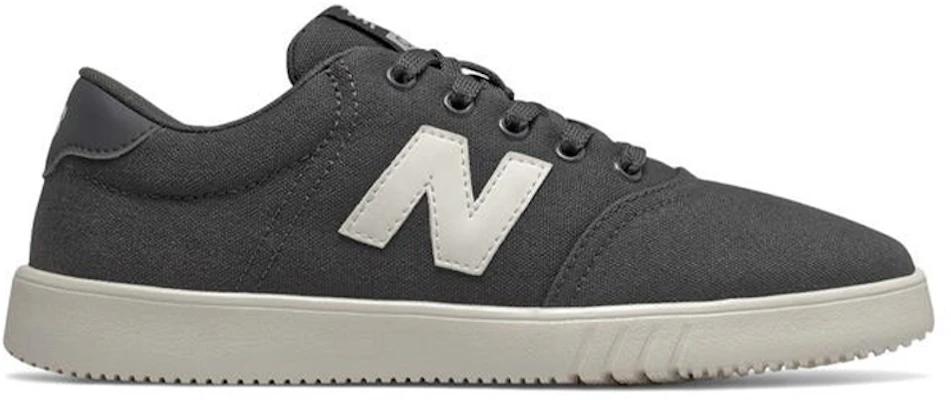 New Balance CT10 耐磨低幫板鞋 女款 黑灰 Order New Balance CT10 耐磨低幫板鞋 女款 黑灰