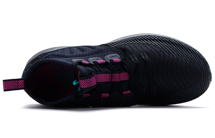 Lookbook (W) New Balance Cypher Run 'Hitam Pink Hijau' WSRMCBP