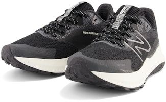 (W) New Balance DynaSoft Nitrel v5 'Hitam Garam Laut' WTNTRLK5 Lookbook (W) New Balance DynaSoft Nitrel v5 'Hitam Garam Laut' WTNTRLK5