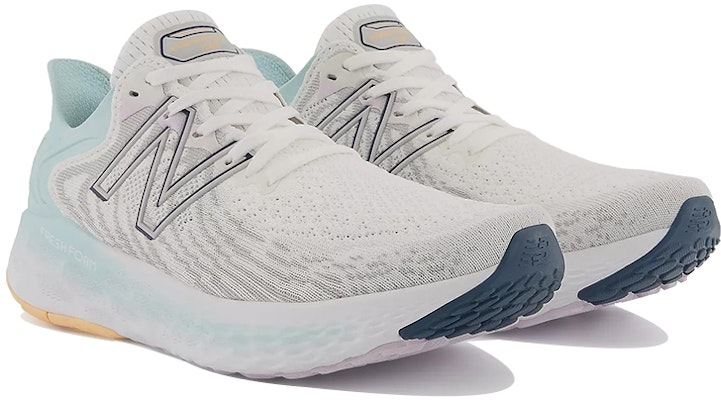 (W) New Balance Fresh Foam 1080v11 'Putih Biru Chill' W1080M11 Lookbook (W) New Balance Fresh Foam 1080v11 'Putih Biru Chill' W1080M11