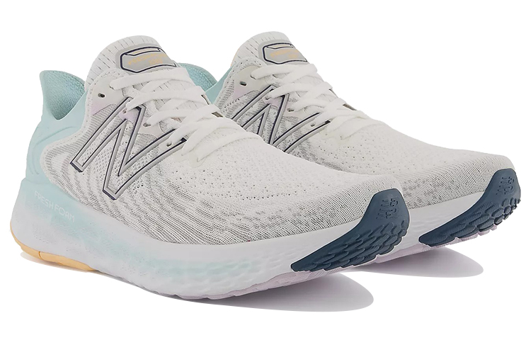 Lookbook (W) New Balance Fresh Foam 1080v11 ''Wit Blauw Chill'' W1080M11