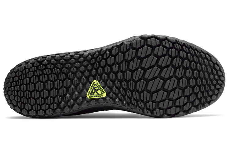 Shop (W) ニューバランス Fresh Foam 806 ブラック WID806K1