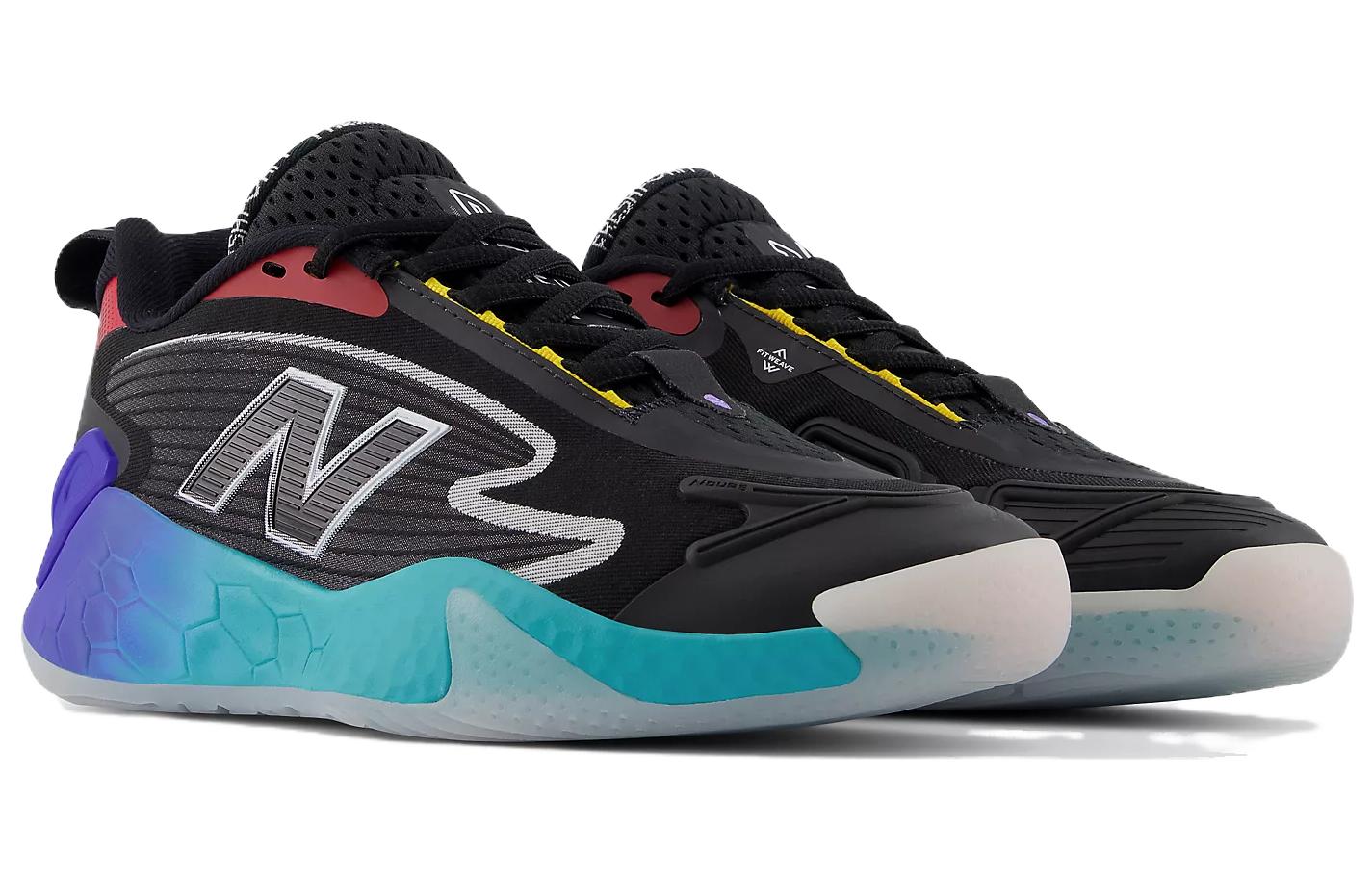 Lookbook (W) New Balance Fresh Foam ''Schwarze Low-Top Tennis-Schuhe'' WCHRALL1