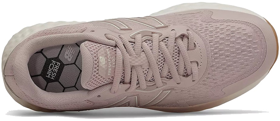 (W) 뉴발란스 프레시폼 '핑크크림' (New Balance Fresh Foam 'Pink Cream') WEVOZCN1 Lookbook (W) 뉴발란스 프레시폼 '핑크크림' (New Balance Fresh Foam 'Pink Cream') WEVOZCN1