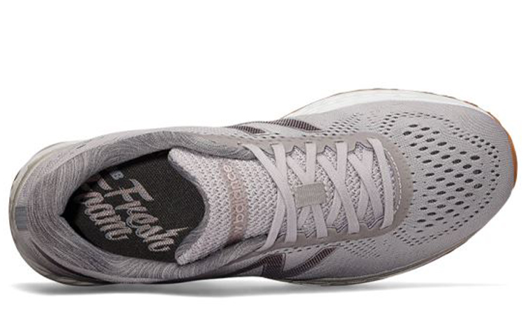 Lookbook (W) Sepatu New Balance Fresh Foam Arishi v1 Abu-Abu WARISLO1
