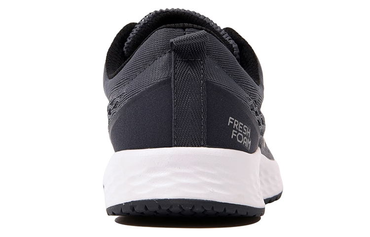 Shop New Balance Fresh Foam Arishi v3 灰色 女款