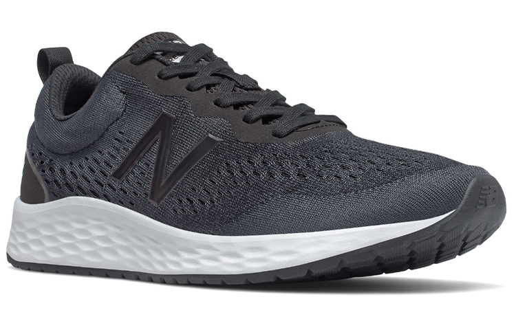 Lookbook (W) New Balance Fresh Foam Arishi v3 Noir/Blanc WARISSB3
