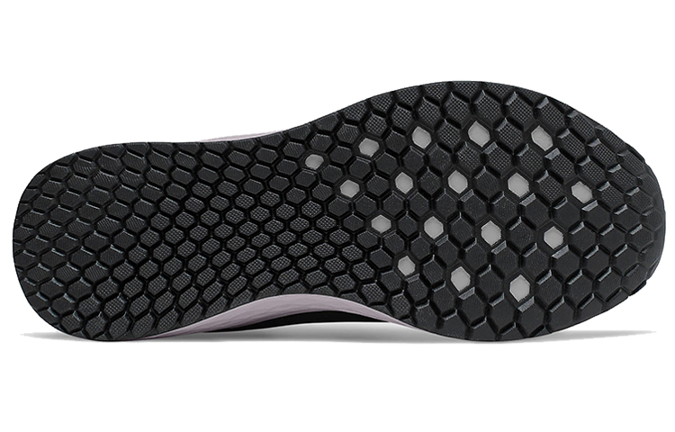 Shop (W) ニューバランス フレッシュフォーム アリシv3 ユーティリティ (黒) WARISUB3