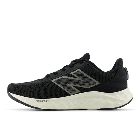 Order (W) New Balance Fresh Foam Arishi v4 'Hitam Putih' WARISYK4-D