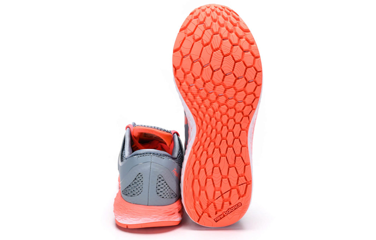 Shop New Balance NB Fresh Foam Boracay v2 耐磨透氣 低幫 跑步鞋 女款 灰色