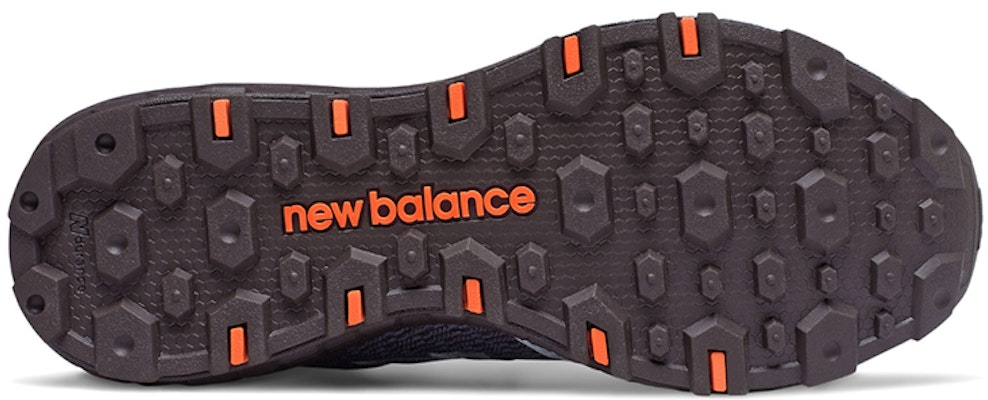 New Balance Fresh Foam Crag v2 灰紅色 女款 Shop New Balance Fresh Foam Crag v2 灰紅色 女款
