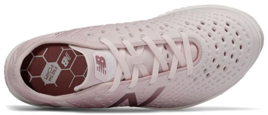 (W) New Balance Fresh Foam Crush 'Merah Muda Putih' WXCRSPC Lookbook (W) New Balance Fresh Foam Crush 'Merah Muda Putih' WXCRSPC