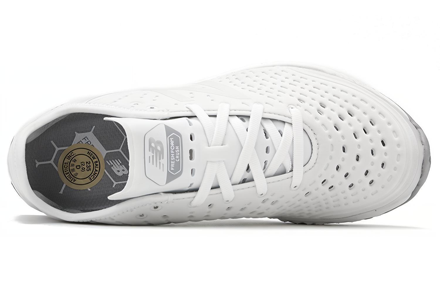 Lookbook (W) ニューバランス フレッシュフォーム クラッシュ 白/グレー WXCRSWH