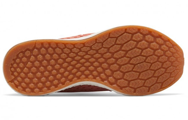 Shop New Balance Fresh Foam Cruz 透氣輕便耐磨 低筒跑步鞋 磚紅