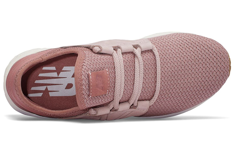 Shop New Balance Fresh Foam Cruz v2 牛巴革 粉色 女款