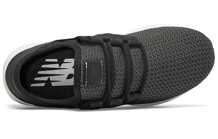 Shop 新百倫 Fresh Foam Cruz v2 小牛皮 黑白色 女款