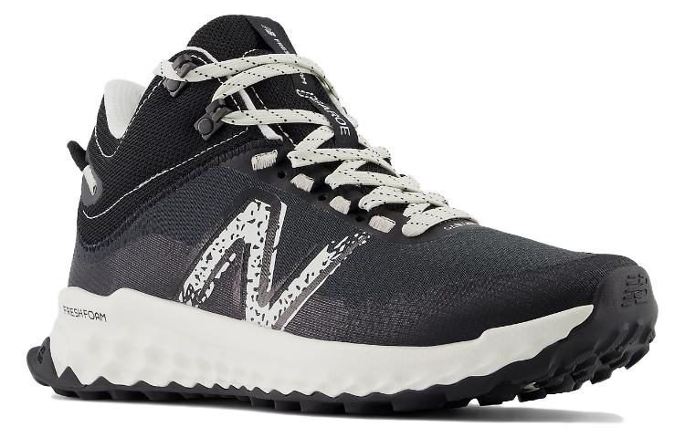 Lookbook (W) New Balance Fresh Foam Garoé Mid ''Blacktop Sea Salt'' Noir et Sel Marin WTGAMCLB