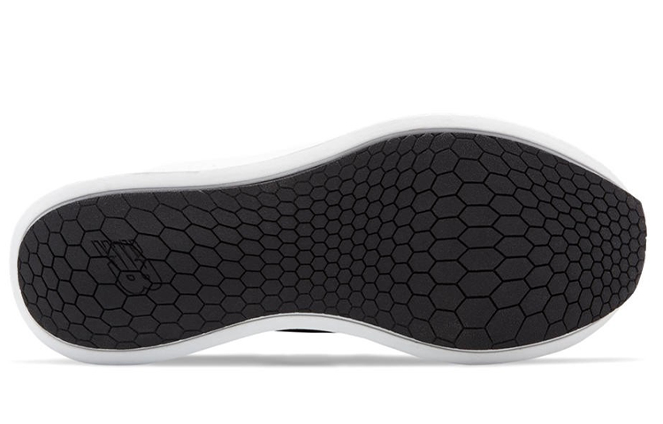 Shop (W) New Balance Fresh Foam LAZR ''Schwarz Weiß'' WLAZRMH