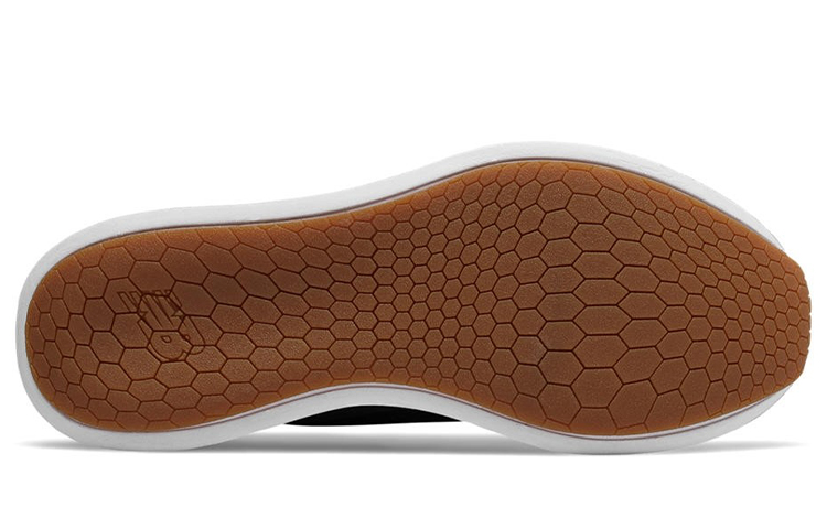 Shop (W) New Balance Fresh Foam Lazr 'Negro Blanco' WLAZRSB