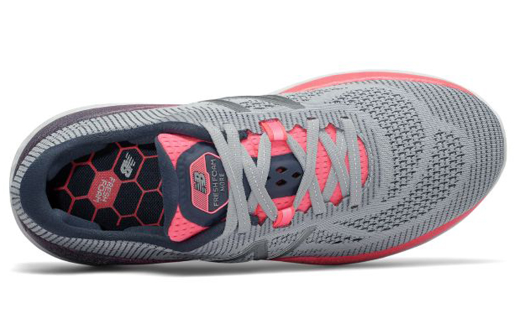 Lookbook (W) New Balance Fresh Foam More v1 'Light Cyclone Guava' Wanita WMORGC