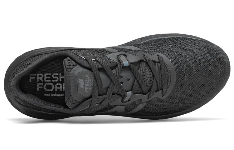 Lookbook (W) New Balance Fresh Foam More v2 'Triple Black' Zapatillas Negras Completas. WMORTB2