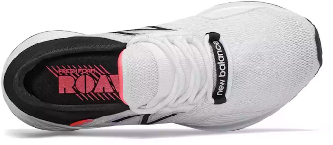 (W) New Balance Fresh Foam Roav 'Hitam dan Putih' WROAVLW Lookbook (W) New Balance Fresh Foam Roav 'Hitam dan Putih' WROAVLW