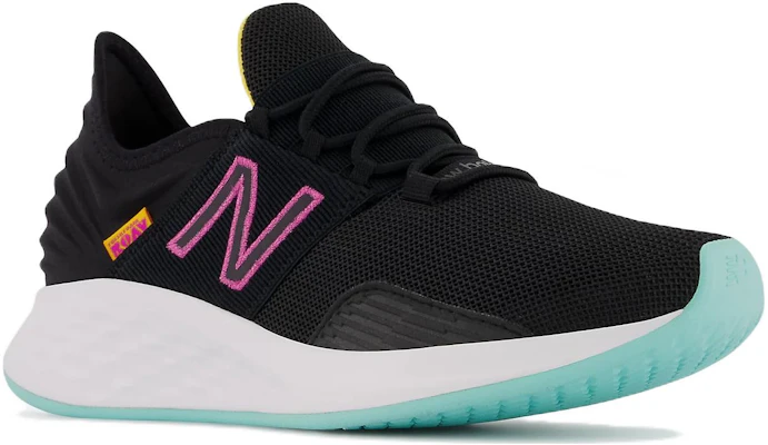(W) New Balance Fresh Foam Roav ''Nero Fucsia'' WROAVRM1 Lookbook (W) New Balance Fresh Foam Roav ''Nero Fucsia'' WROAVRM1