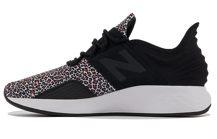 Buy (女性) New Balance Fresh Foam Roav '黑豹' WROAVBV