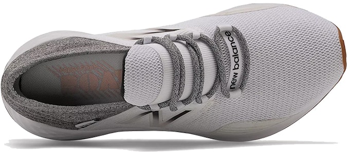 (W) New Balance Fresh Foam Roav 'Kaos - Putih Hitam' WROAVTW Lookbook (W) New Balance Fresh Foam Roav 'Kaos - Putih Hitam' WROAVTW