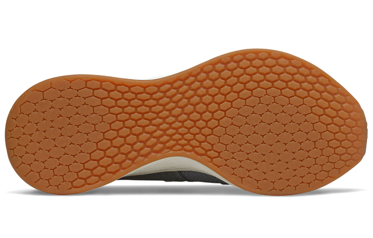 Shop （女款）New Balance Fresh Foam Roav 後背包 'Lead' WROAVBG