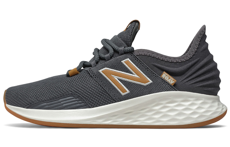 Buy New Balance NB Fresh Foam Roav 後背包 休閒 防滑透氣 低幫 跑步鞋 女款 黑金色