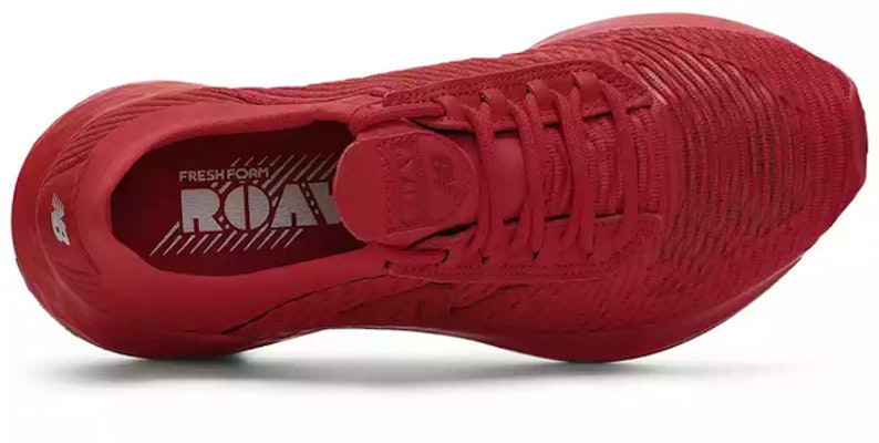 (W) New Balance Fresh Foam Roav Fusion Sepatu Merah WRVFULR Lookbook (W) New Balance Fresh Foam Roav Fusion Sepatu Merah WRVFULR