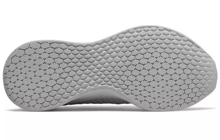 Shop New Balance NB Fresh Foam 低幫 跑步鞋 女款 米灰色