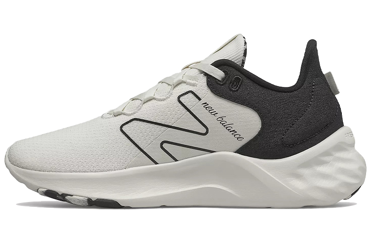 Buy （女性）New Balance Fresh Foam Roav v2 '海鹽白' WROAVMW2