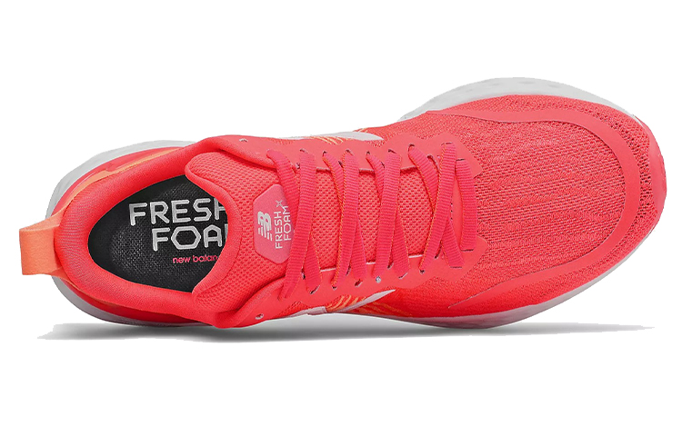 Lookbook (W) （女性用）ニューバランス フレッシュフォーム テンポ「ビビッドコーラル」WTMPOCP WTMPOCP
